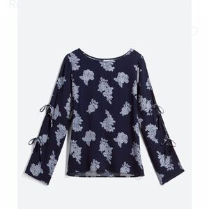 Kaileigh Navy Floral Top